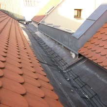 Roof valley with Ecofloor heating cable